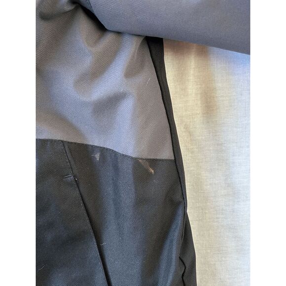 Boys Size 8 SwissTech Winter Coat, Black/Yellow, Hood, Pockets - Picture 3 of 5